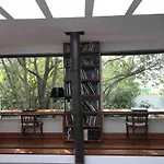 Amazing Mezzanine House With Garden - Centre