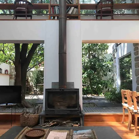 Amazing Mezzanine House With Garden - Centre Lissabon