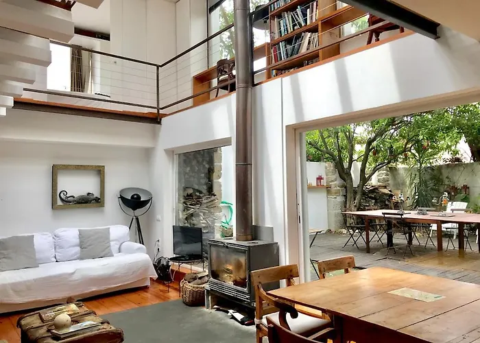 Amazing Mezzanine House With Garden - Centre * Lissabon