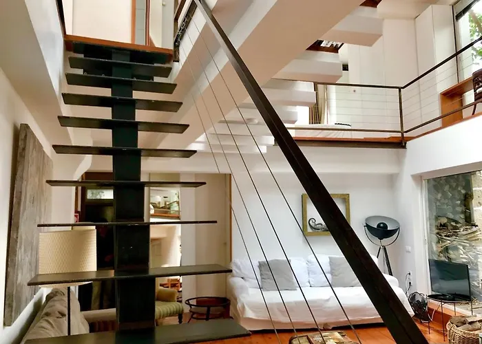 Amazing Mezzanine House With Garden - Centre * Lissabon