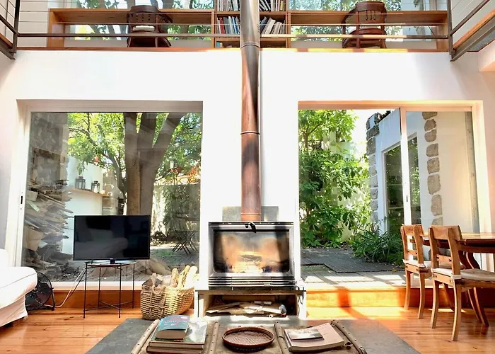 Amazing Mezzanine House With Garden - Centre Апартаменты